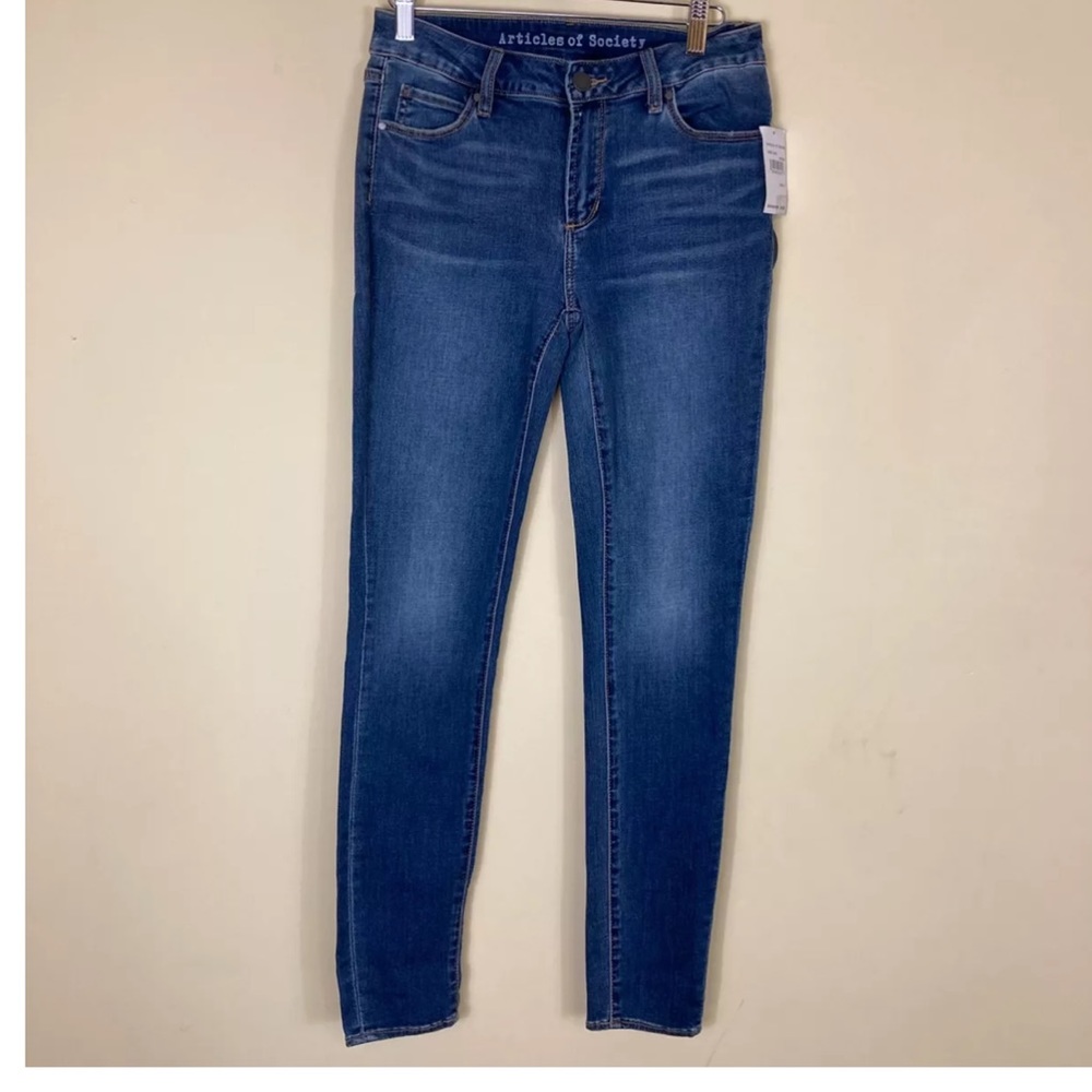 Excellent condition, ankle skinny Articles of Society jeans